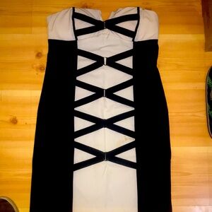 Forever 21 Black & White Strapless Dress